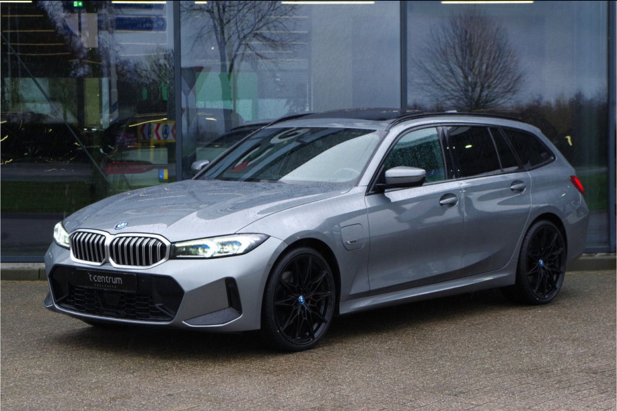 BMW 3 Serie Touring 330e 293 PK xDrive M Sport PHEV, Panoramadak, Adap. Cruise Control, Memory, Head-Up