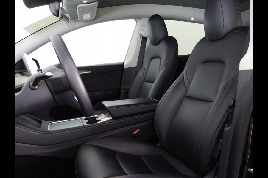 Tesla Model Y Long Range AWD 75 kWh | SOH 84% | Navigatie | Leder | Stoelverwarming | FSD systeem AutoPilot