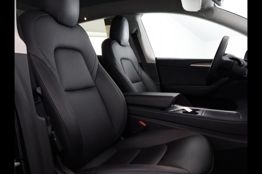 Tesla Model Y Long Range AWD 75 kWh | SOH 84% | Navigatie | Leder | Stoelverwarming | FSD systeem AutoPilot