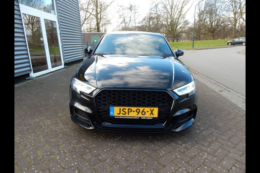 Audi A3 Limousine 30 TFSI S-LINE*LEDER*VIRTUAL*PANO*XENON*