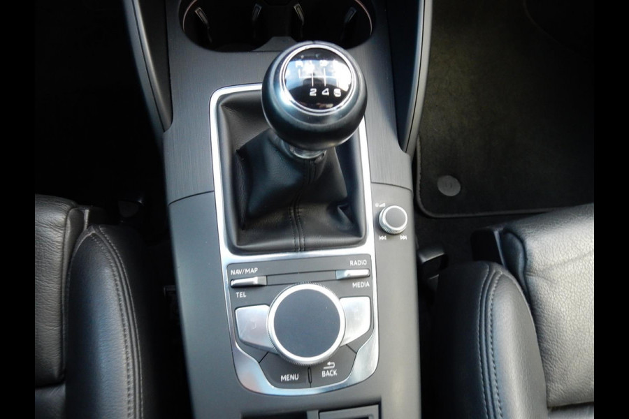 Audi A3 Limousine 30 TFSI S-LINE*LEDER*VIRTUAL*PANO*XENON*