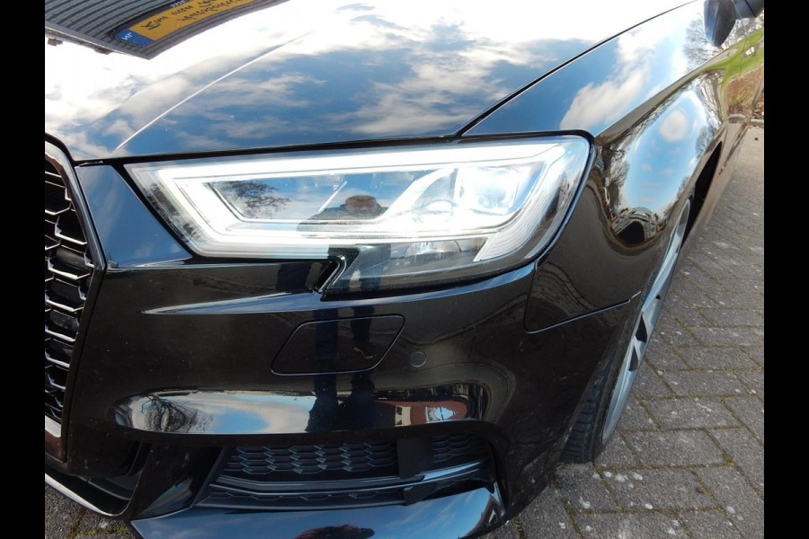 Audi A3 Limousine 30 TFSI S-LINE*LEDER*VIRTUAL*PANO*XENON*