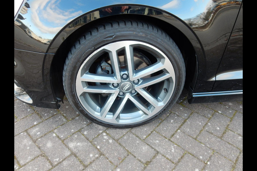 Audi A3 Limousine 30 TFSI S-LINE*LEDER*VIRTUAL*PANO*XENON*