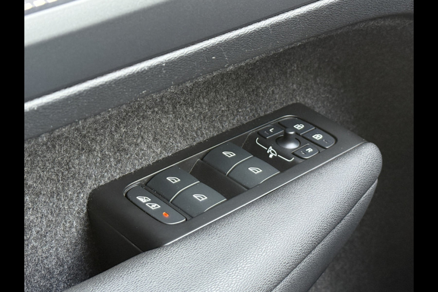 Volvo XC40 Recharge Pro | 1e Eigenaar | Panoramadak | Stoel/Stuurverw. | Keyless