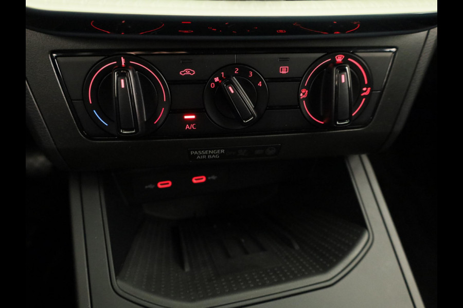 Seat Ibiza Style 1.0 EcoTSI 95 PK | Premium Lak 'Graphene Grey' | Apple Carplay | Park Assist | Cruise Control