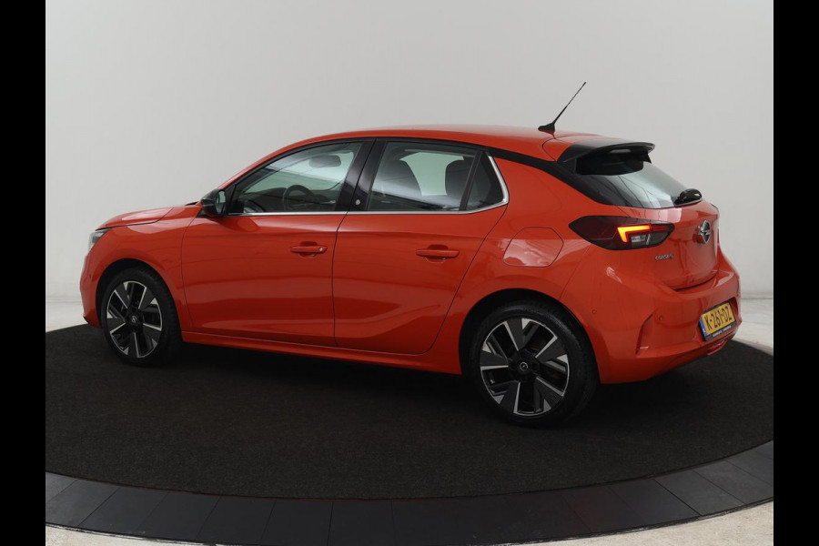 Opel CORSA-E Elegance 50 kWh | SOH 90% | 3 Fase | Stoelverwarming | Camera | Matrix LED | Carplay | Keyless | Navigatie | Climate control | Parkeerhulp | Cruise control | Stuurverwarming