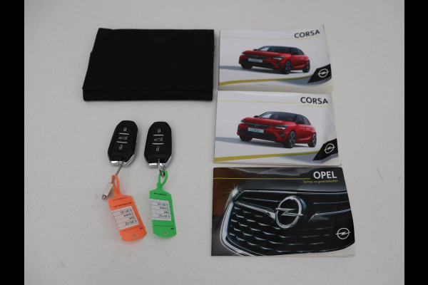 Opel CORSA-E Elegance 50 kWh | SOH 90% | 3 Fase | Stoelverwarming | Camera | Matrix LED | Carplay | Keyless | Navigatie | Climate control | Parkeerhulp | Cruise control | Stuurverwarming