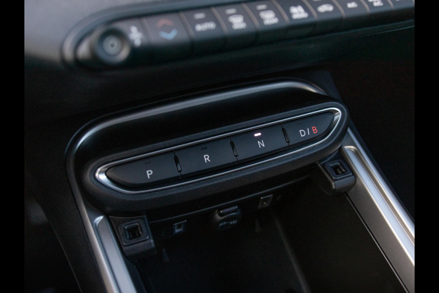 Jeep Avenger Summit 54 kWh | Uit voorraad leverbaar | Schuif/Kanteldak | Winter Pack | Infotainment&Convenience Pack | Warmtepomp