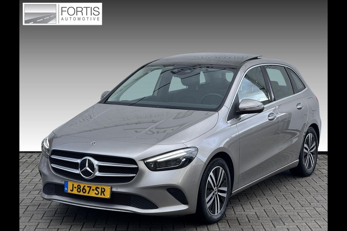 Mercedes-Benz B-Klasse 200 Business Solution Luxury NL AUTO | WIDESCREEN | PANO | CAMERA | TREKHAAK
