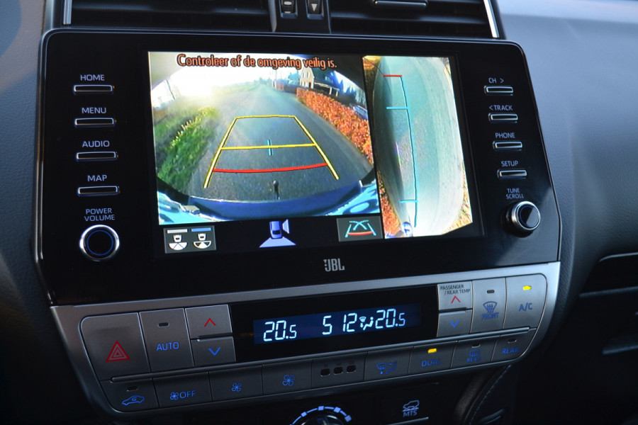 Toyota Land Cruiser 150 2.8 D-4D-F Executive Window Van Black-Line