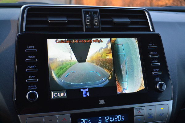 Toyota Land Cruiser 150 2.8 D-4D-F Executive Window Van Black-Line