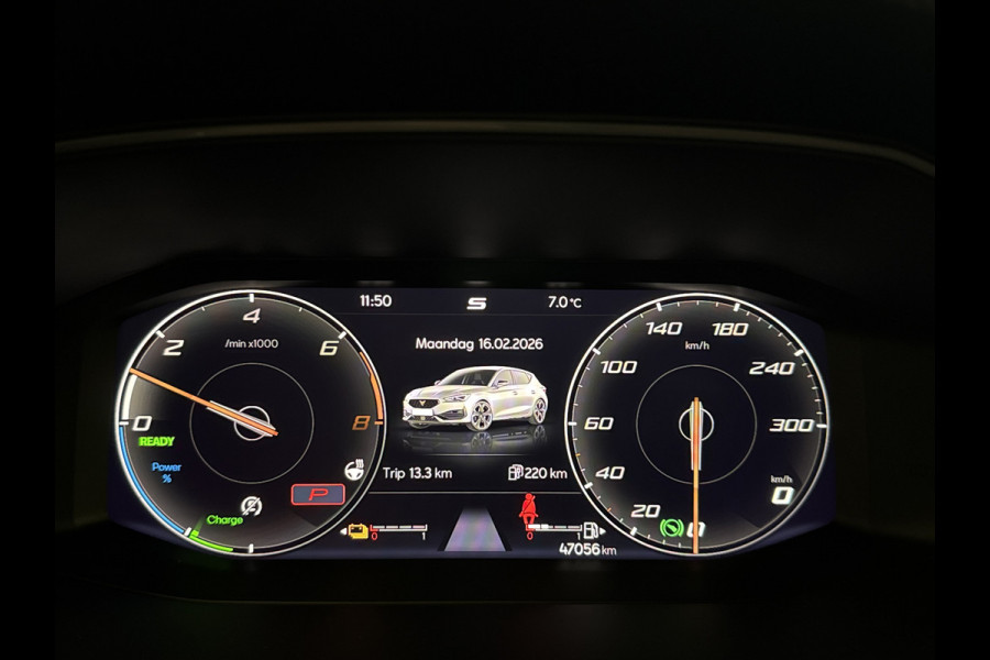 CUPRA Leon e-HYBRID 204PK DSG BUSINESS SPORT CARPLAY/KEYLESS/STUURVERW.