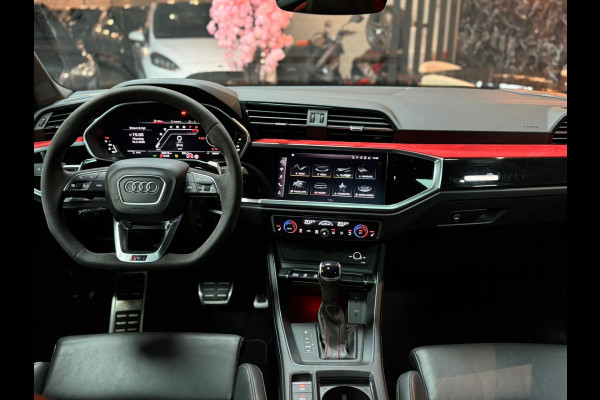 Audi Q3 Sportback TFSI RS|LEDER|AUTO|PANO