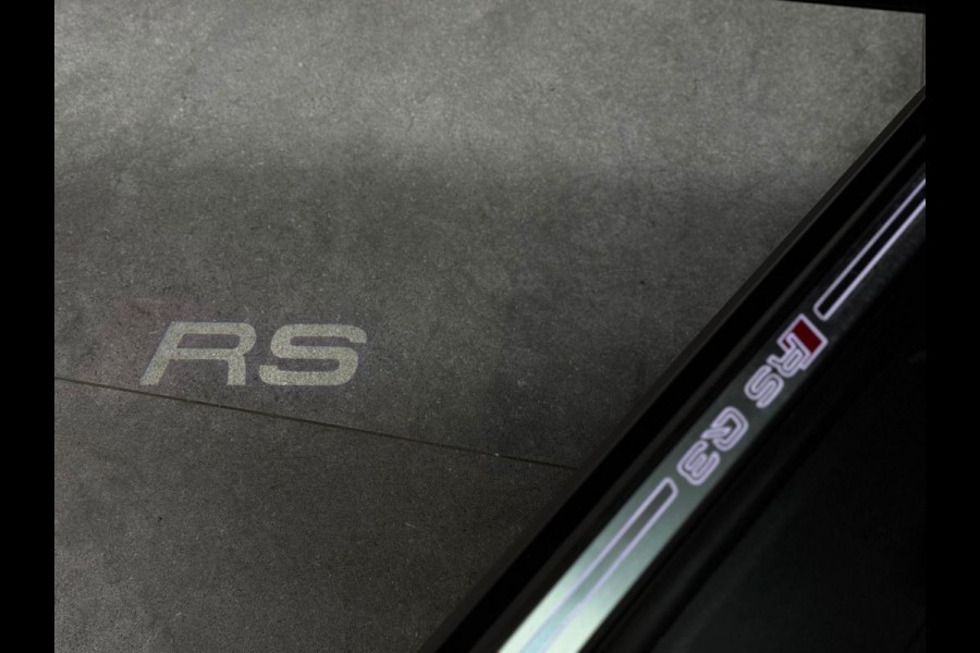 Audi Q3 Sportback TFSI RS|LEDER|AUTO|PANO