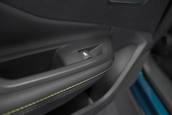 Peugeot 408 1.6 HYbrid 225 EAT8 GT | Camera | Adaptieve Cruise Control | Apple Carplay | Elektronische Kofferklep