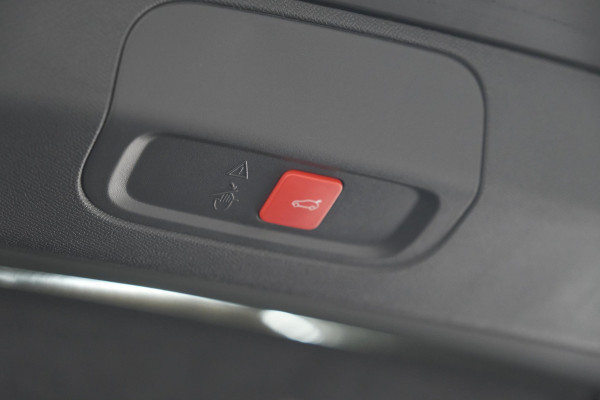 Peugeot 408 1.6 HYbrid 225 EAT8 GT | Camera | Adaptieve Cruise Control | Apple Carplay | Elektronische Kofferklep