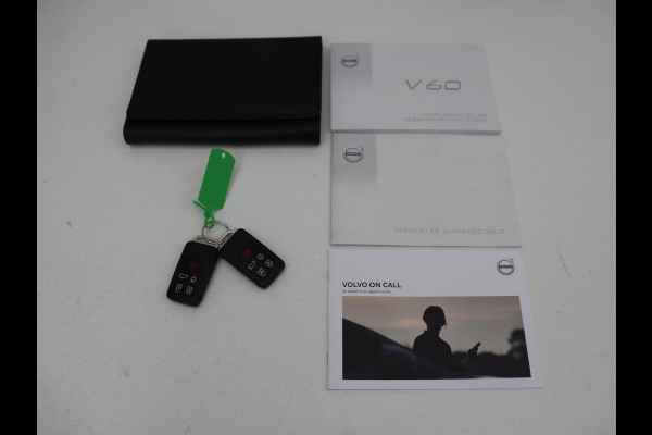 Volvo V60 2.0 T4 Sport | Stoelverwarming | Bi-Xenon | Leder/Alcantara | Trekhaak | Navigatie | Bluetooth | Cruise control | Parkeerhulp | Climate control | Origineel NL