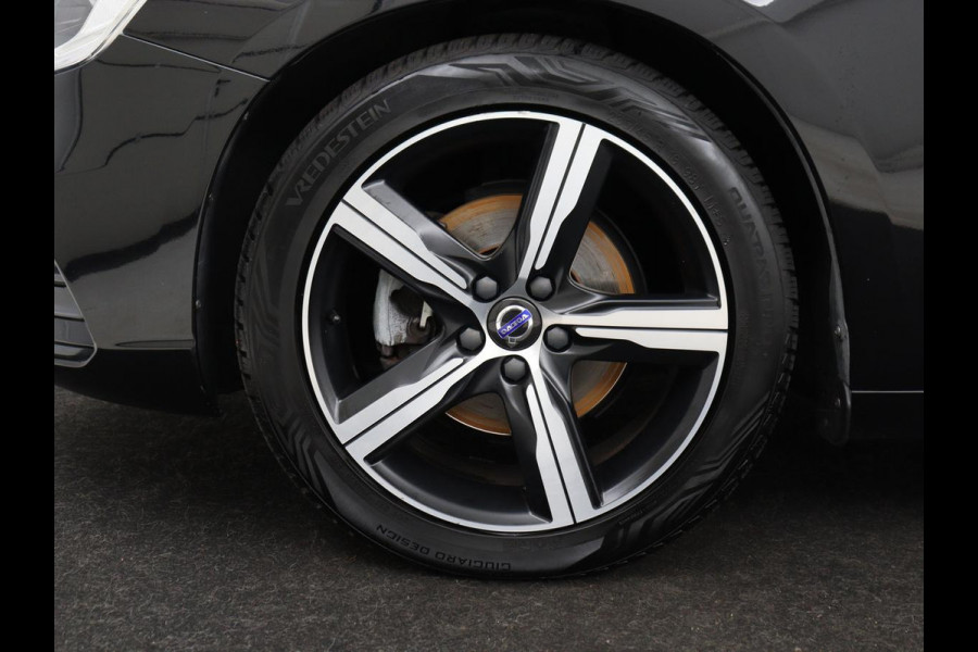 Volvo V60 2.0 T4 Sport | Stoelverwarming | Bi-Xenon | Leder/Alcantara | Trekhaak | Navigatie | Bluetooth | Cruise control | Parkeerhulp | Climate control | Origineel NL