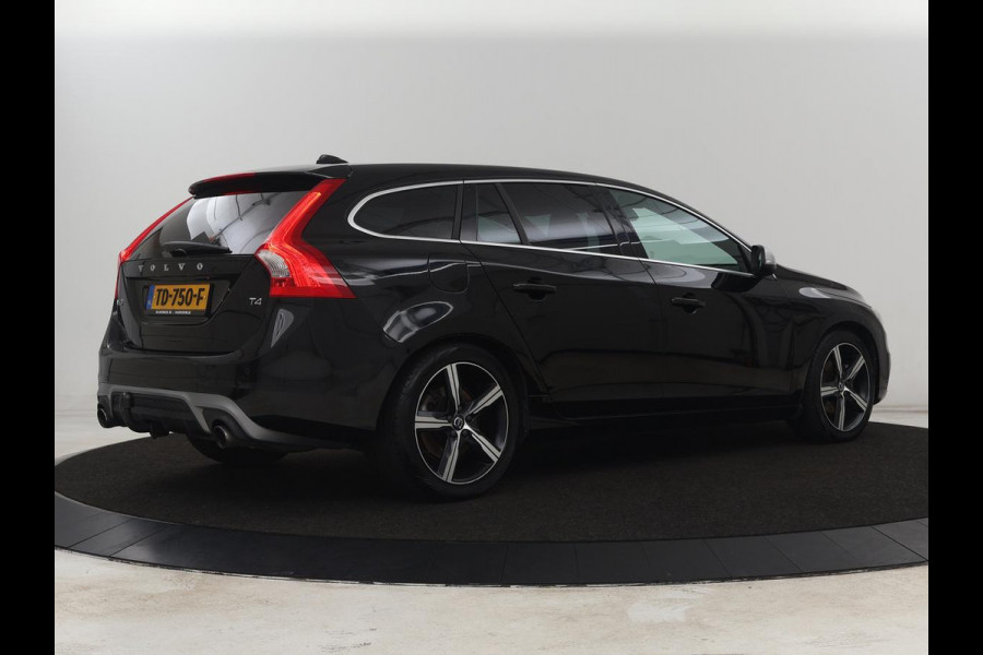 Volvo V60 2.0 T4 Sport | Stoelverwarming | Bi-Xenon | Leder/Alcantara | Trekhaak | Navigatie | Bluetooth | Cruise control | Parkeerhulp | Climate control | Origineel NL