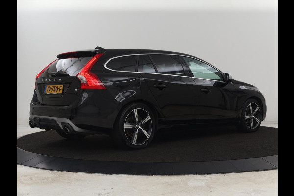 Volvo V60 2.0 T4 Sport | Stoelverwarming | Bi-Xenon | Leder/Alcantara | Trekhaak | Navigatie | Bluetooth | Cruise control | Parkeerhulp | Climate control | Origineel NL