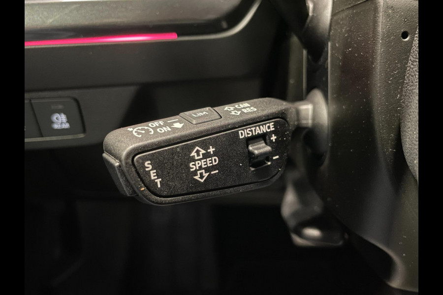 Audi Q4 e-tron 40 S Edition Competition 77 kWh|100%SOH|BLACK ED.|TREKH.|ACC|CARPLAY|CAMERA|STOELVERW.|NL-AUTO|NAP|1e EIG|INCL BTW|