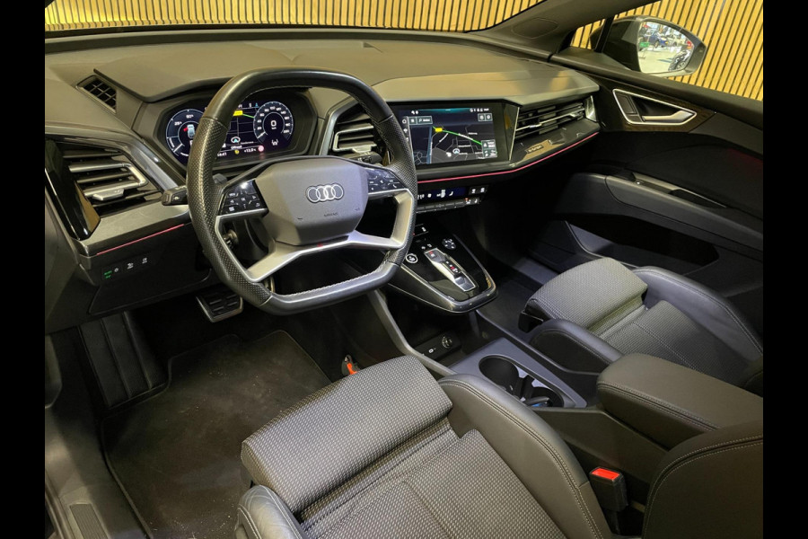 Audi Q4 e-tron 40 S Edition Competition 77 kWh|100%SOH|BLACK ED.|TREKH.|ACC|CARPLAY|CAMERA|STOELVERW.|NL-AUTO|NAP|1e EIG|INCL BTW|