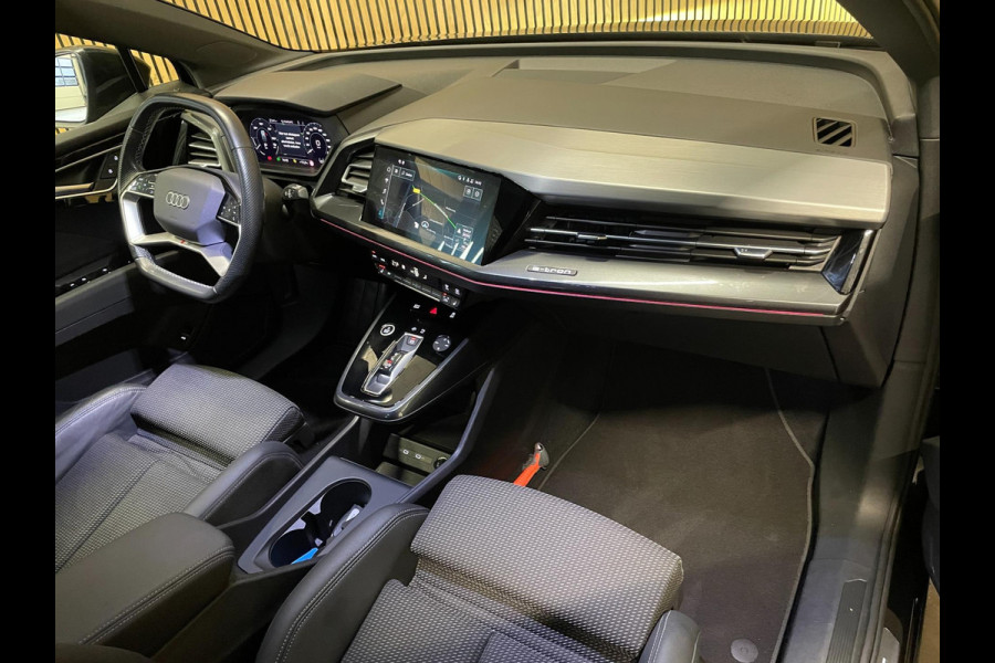 Audi Q4 e-tron 40 S Edition Competition 77 kWh|100%SOH|BLACK ED.|TREKH.|ACC|CARPLAY|CAMERA|STOELVERW.|NL-AUTO|NAP|1e EIG|INCL BTW|