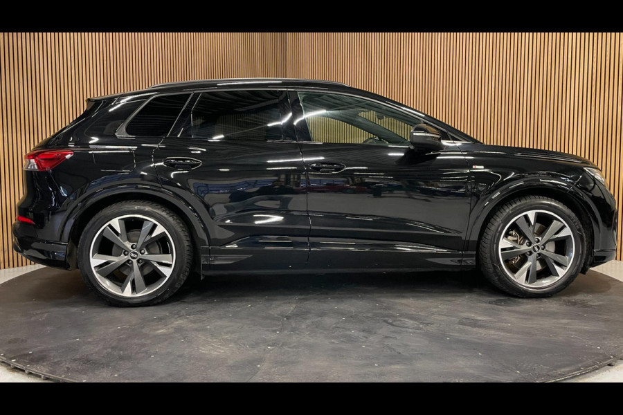 Audi Q4 e-tron 40 S Edition Competition 77 kWh|100%SOH|BLACK ED.|TREKH.|ACC|CARPLAY|CAMERA|STOELVERW.|NL-AUTO|NAP|1e EIG|INCL BTW|