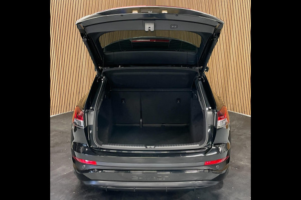 Audi Q4 e-tron 40 S Edition Competition 77 kWh|100%SOH|BLACK ED.|TREKH.|ACC|CARPLAY|CAMERA|STOELVERW.|NL-AUTO|NAP|1e EIG|INCL BTW|