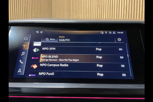 Audi Q4 e-tron 40 S Edition Competition 77 kWh|100%SOH|BLACK ED.|TREKH.|ACC|CARPLAY|CAMERA|STOELVERW.|NL-AUTO|NAP|1e EIG|INCL BTW|