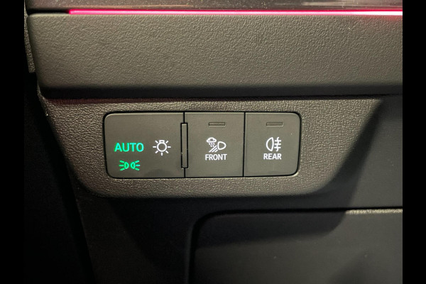 Audi Q4 e-tron 40 S Edition Competition 77 kWh|100%SOH|BLACK ED.|TREKH.|ACC|CARPLAY|CAMERA|STOELVERW.|NL-AUTO|NAP|1e EIG|INCL BTW|