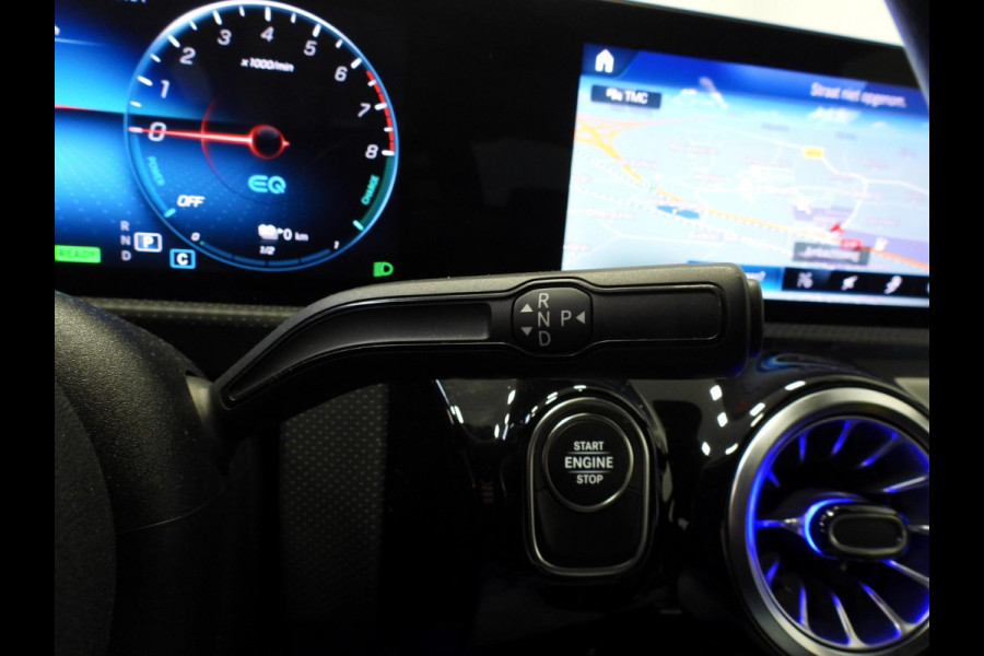 Mercedes-Benz A-Klasse A250e Luxury Limited LEER/CAMERA/SFEER/TREKH./17"LMV!