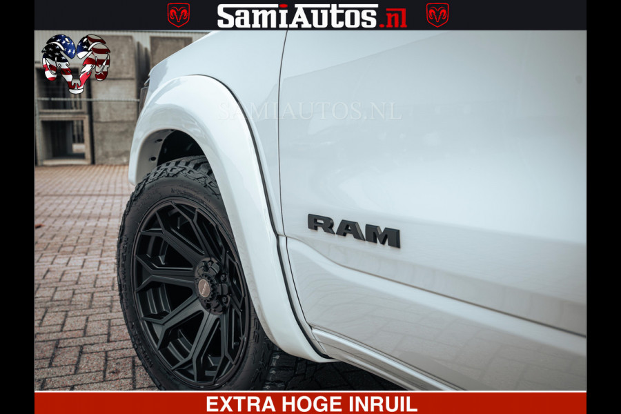 Dodge Ram 1500 Limited Night | 5.7 V8 Hemi Full Option | LPG | Comfortabele Dubbele Cabine met Royale 5 Zitplaatsen | De Meest Luxe en Volle Pick-Up in zijn Klasse | BPM vrij | Nu Leverbaar uit Voorraad | Voorraad Nr v45lp