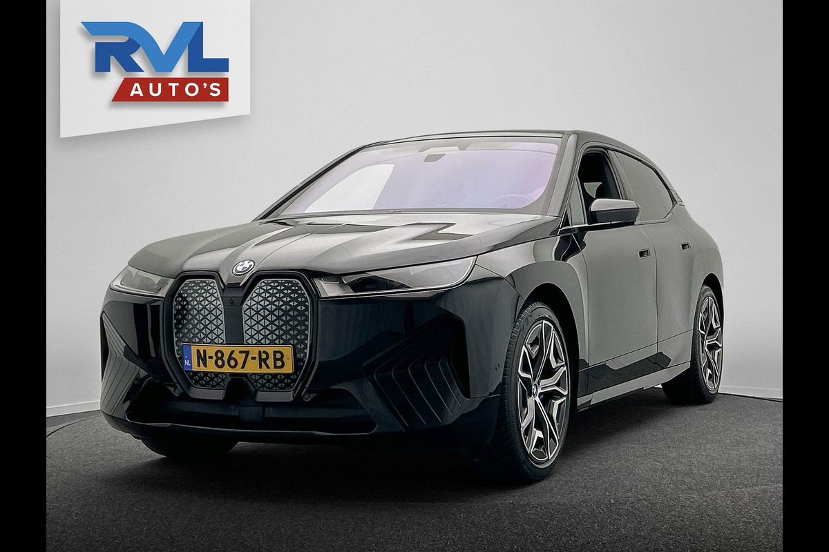 BMW iX XDrive40 High Executive 77 kWh | Origineel Nederlands | 1e Eigenaar Trekhaak Harman/kardon Head Up Panoramadak Memorie