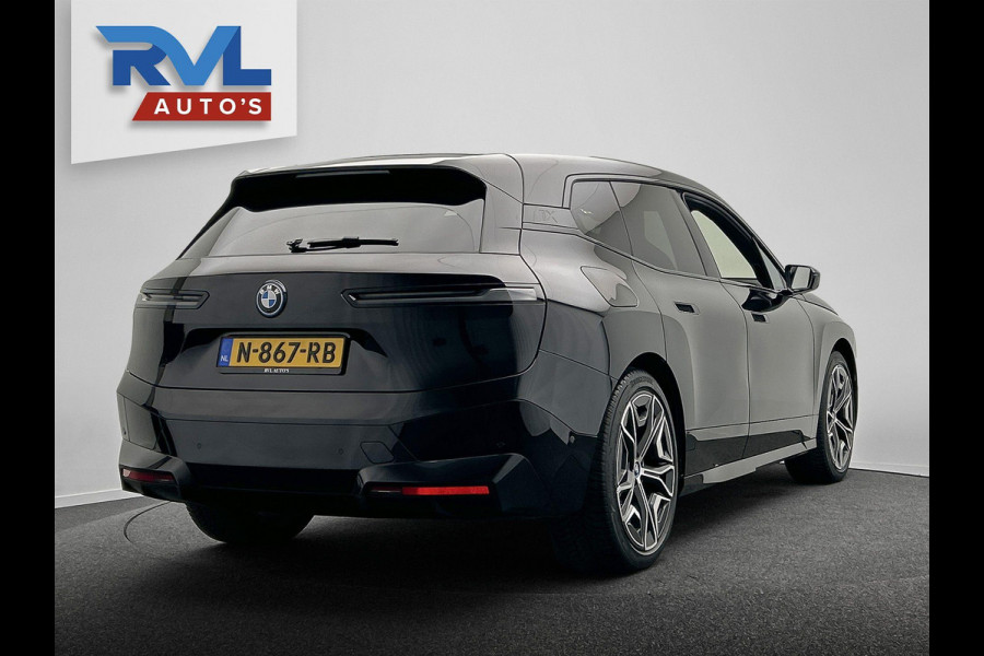 BMW iX XDrive40 High Executive 77 kWh | Origineel Nederlands | 1e Eigenaar Trekhaak Harman/kardon Head Up Panoramadak Memorie