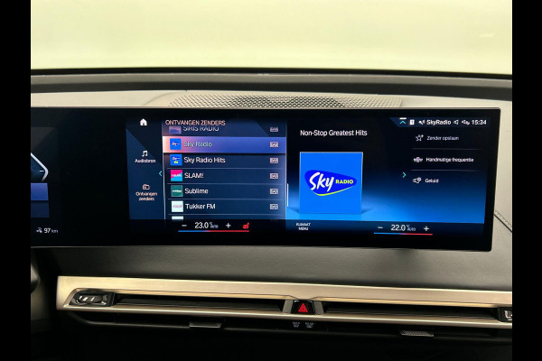 BMW iX XDrive40 High Executive 77 kWh | Origineel Nederlands | 1e Eigenaar Trekhaak Harman/kardon Head Up Panoramadak Memorie