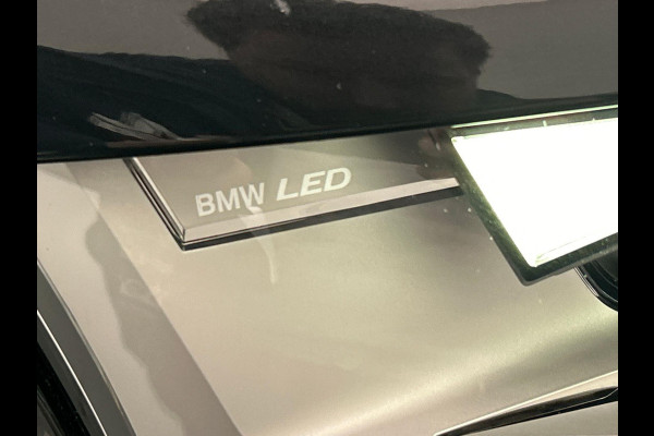 BMW iX XDrive40 High Executive 77 kWh | Origineel Nederlands | 1e Eigenaar Trekhaak Harman/kardon Head Up Panoramadak Memorie