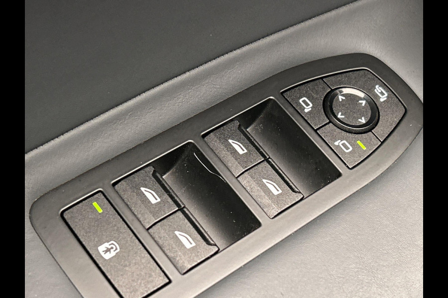 BMW iX XDrive40 High Executive 77 kWh | Origineel Nederlands | 1e Eigenaar Trekhaak Harman/kardon Head Up Panoramadak Memorie