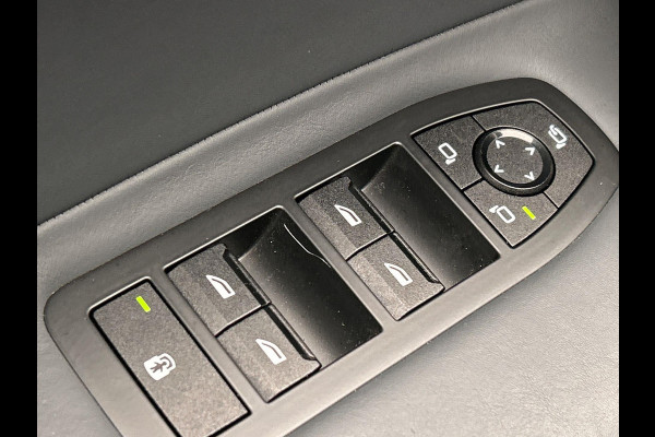 BMW iX XDrive40 High Executive 77 kWh | Origineel Nederlands | 1e Eigenaar Trekhaak Harman/kardon Head Up Panoramadak Memorie