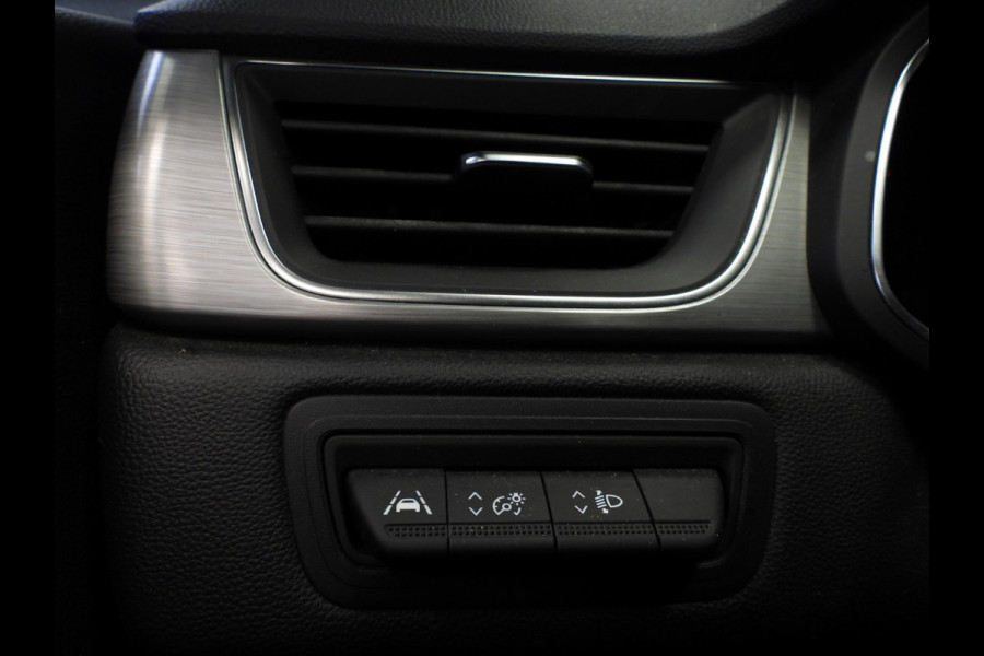 Renault Captur 1.0 TCe 100 Intens NAVI/CLIMA/LED/TREKH./17"LMV!