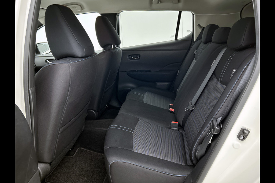 Nissan Leaf Electric+ 160kW / 62kWh SOH 94% / Pdc.+Camera /Navigatie / Airco-ecc./ Stoelverwarming / Apk 09-2026