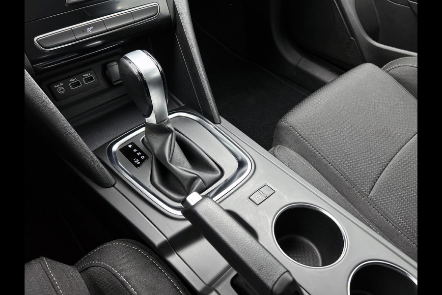 Renault Mégane Estate 1.3 TCe 141PK Automaat Zen / Trekhaak / Navigatie / Pdc.A / Airco-ecc./ Xenon