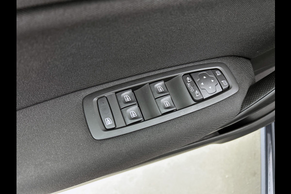 Renault Mégane Estate 1.3 TCe 141PK Automaat Zen / Trekhaak / Navigatie / Pdc.A / Airco-ecc./ Xenon