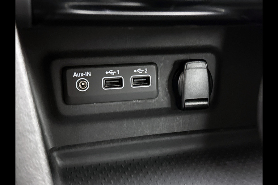 Renault Mégane Estate 1.3 TCe 141PK Automaat Zen / Trekhaak / Navigatie / Pdc.A / Airco-ecc./ Xenon