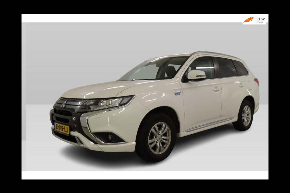 Mitsubishi Outlander 2.4 PHEV Pure Trekhaak Navi