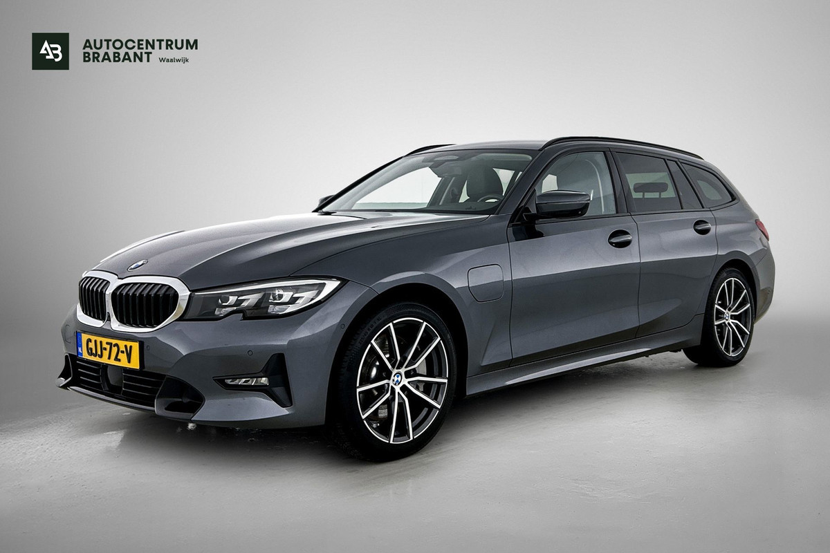 BMW 3 Serie Touring 330e High Executive(Dealer OnderH, Navi Pro, 360 Camera, SfeerV, PDC V+A, Adapt Cruise Con, Etc)