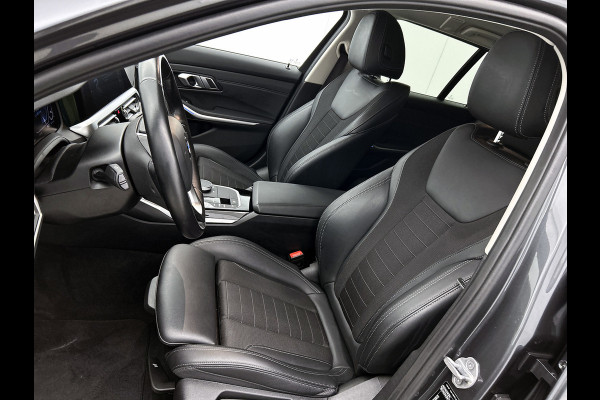 BMW 3 Serie Touring 330e High Executive(Dealer OnderH, Navi Pro, 360 Camera, SfeerV, PDC V+A, Adapt Cruise Con, Etc)