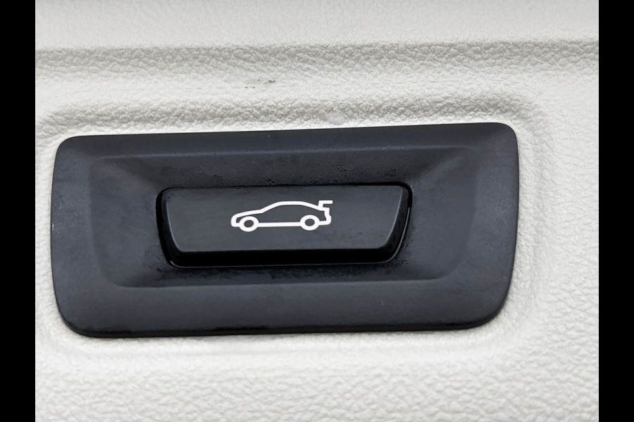 BMW 3 Serie Touring 330e High Executive(Dealer OnderH, Navi Pro, 360 Camera, SfeerV, PDC V+A, Adapt Cruise Con, Etc)