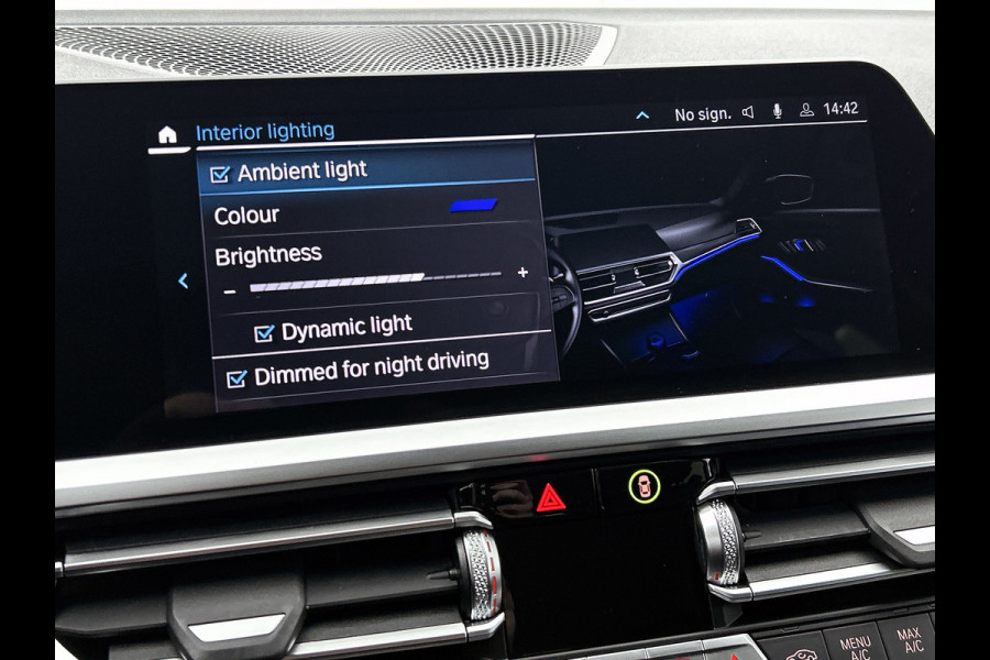 BMW 3 Serie Touring 330e High Executive(Dealer OnderH, Navi Pro, 360 Camera, SfeerV, PDC V+A, Adapt Cruise Con, Etc)