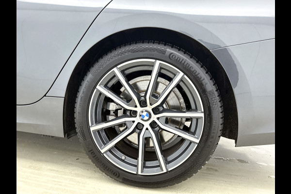 BMW 3 Serie Touring 330e High Executive(Dealer OnderH, Navi Pro, 360 Camera, SfeerV, PDC V+A, Adapt Cruise Con, Etc)